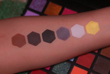 Load image into Gallery viewer, CASCABEL 30 PAN EYESHADOW PALETTE