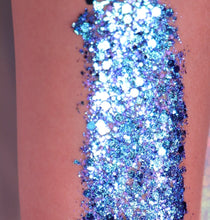 Load image into Gallery viewer, BLUE GLITTER GELLY SINGLE