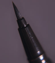 Load image into Gallery viewer, SLICK LINES WATERPROOF EYELINER
