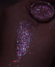 Load image into Gallery viewer, BAD ROMANCE CHAMELEON PRISMATIC PIGMENT