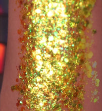 Load image into Gallery viewer, TUSCANY GLITTER GELLY SINGLE