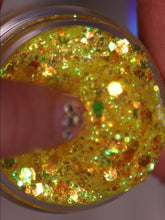 Load image into Gallery viewer, TUSCANY GLITTER GELLY SINGLE