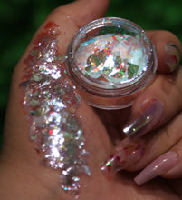 Load image into Gallery viewer, ZENKIA DRAGON SCALE CHAMELEON FLAKES