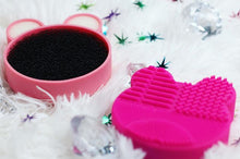 Load image into Gallery viewer, BELLA THE BEAR 3 in 1 BRUSH CLEANER