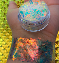 Load image into Gallery viewer, RYOKO DRAGON SCALE CHAMELEON FLAKES