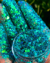 Load image into Gallery viewer, NAZANIN CHAMELEON COSMIC GLITTER
