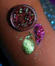 Load image into Gallery viewer, CARLOTTA DRAGON SCALE CHAMELEON FLAKES