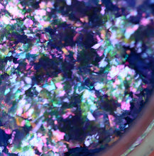 Load image into Gallery viewer, EHECATL DRAGON SCALE CHAMELEON FLAKES