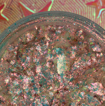 Load image into Gallery viewer, NITHE DRAGON SCALE CHAMELEON FLAKES