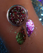 Load image into Gallery viewer, CARLOTTA DRAGON SCALE CHAMELEON FLAKES