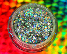 Load image into Gallery viewer, CHUNKEE HOLOGRAPHIC PRISMATIC PIGMENT
