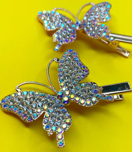 Load image into Gallery viewer, VINTAGE GOLD DIAMOND STUDDED BUTTERFLY HAIR CLIP
