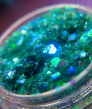 Load image into Gallery viewer, NAZANIN CHAMELEON COSMIC GLITTER