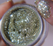 Load image into Gallery viewer, JONQUIL COSMIC LOOSE GLITTER
