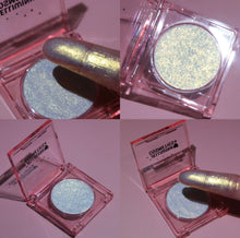 Load image into Gallery viewer, PRESSED DIAMOND HIGHLIGHTER
