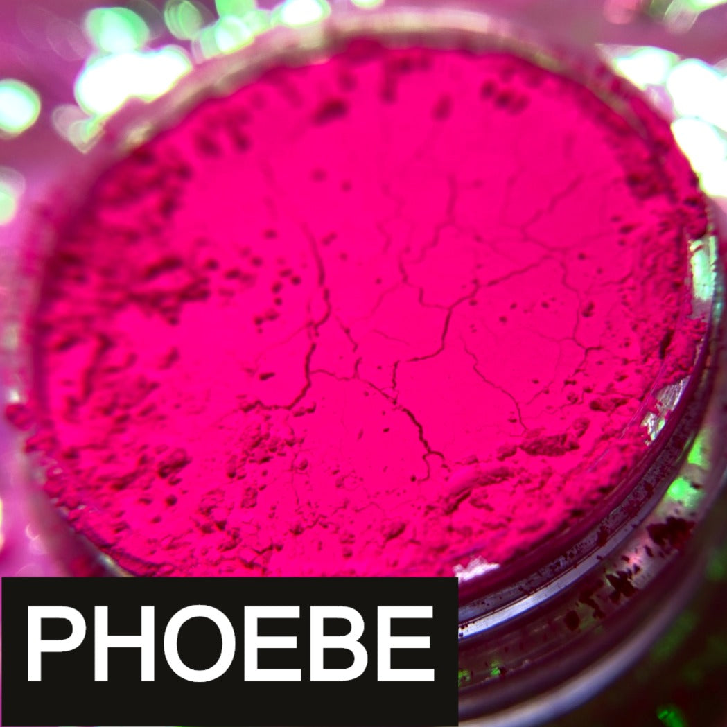 PHOEBE NEON PRISMATIC PIGMENT