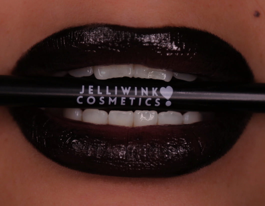 LICORICE LIP LINER