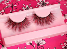 Load image into Gallery viewer, QUEEN OF HEARTS WICKED LASH
