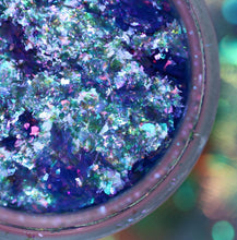 Load image into Gallery viewer, EHECATL DRAGON SCALE CHAMELEON FLAKES
